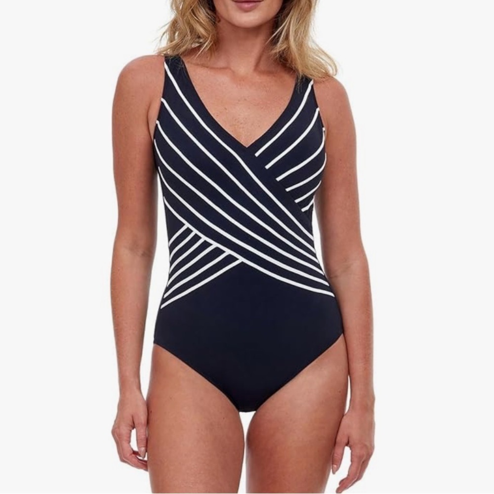 Gottex Women's Black & White One-Piece Swimsuit Size 16